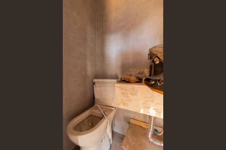 Casa à venda com 182m², 4 quartos e 2 vagas Casa à venda com 182m², 4 quartos e 2 vagasBanheiro Suíte 4