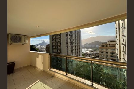 Apartamento à venda com 200m², 3 quartos e 2 vagasSuíte - vista