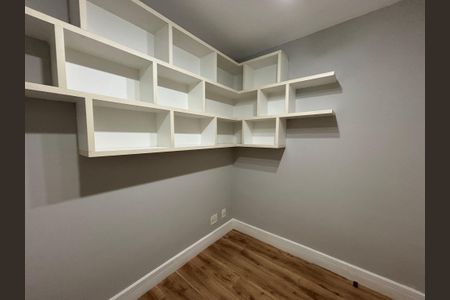 Apartamento à venda com 200m², 3 quartos e 2 vagasQuarto 2