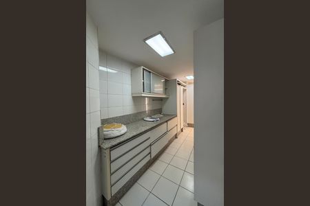 Apartamento à venda com 200m², 3 quartos e 2 vagasCozinha