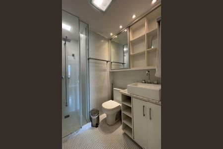 Apartamento à venda com 200m², 3 quartos e 2 vagasBanheiro social