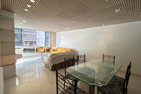 Apartamento à venda com 165m², 3 quartos e 1 vagaSala