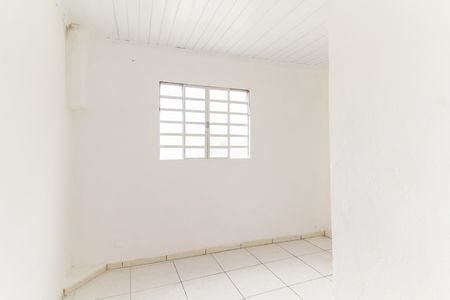 Casa para alugar com 55m², 2 quartos e sem vaga Casa para alugar com 55m², 2 quartos e sem vagaSala