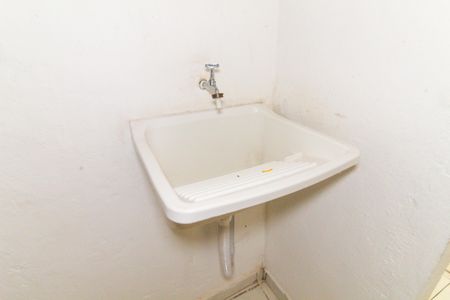 Casa para alugar com 55m², 2 quartos e sem vaga Casa para alugar com 55m², 2 quartos e sem vagaÁrea de Serviço