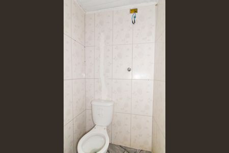 Casa para alugar com 55m², 2 quartos e sem vaga Casa para alugar com 55m², 2 quartos e sem vagaBanheiro