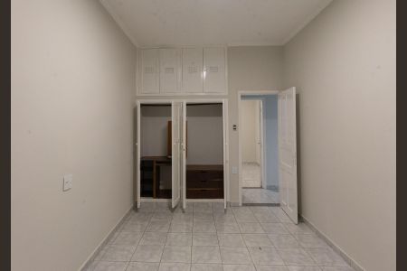 Casa à venda com 380m², 3 quartos e 2 vagas Casa à venda com 380m², 3 quartos e 2 vagasQuarto 1