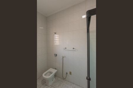 Casa à venda com 380m², 3 quartos e 2 vagas Casa à venda com 380m², 3 quartos e 2 vagasBanheiro Suíte