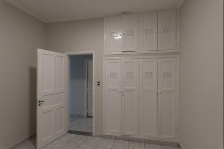 Casa à venda com 380m², 3 quartos e 2 vagas Casa à venda com 380m², 3 quartos e 2 vagasQuarto 2