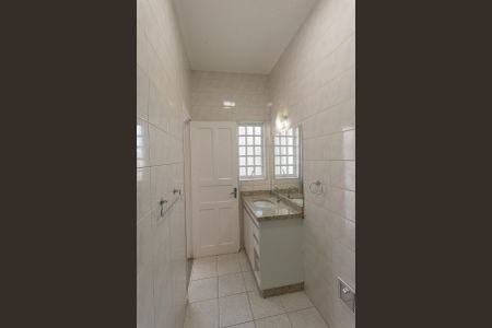 Casa à venda com 380m², 3 quartos e 2 vagas Casa à venda com 380m², 3 quartos e 2 vagasBanheiro Suíte