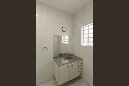 Casa à venda com 380m², 3 quartos e 2 vagas Casa à venda com 380m², 3 quartos e 2 vagasBanheiro Social