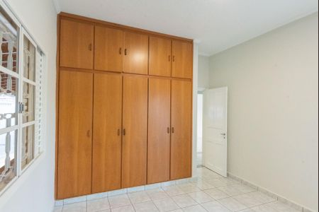 Casa à venda com 380m², 3 quartos e 2 vagas Casa à venda com 380m², 3 quartos e 2 vagasSuíte
