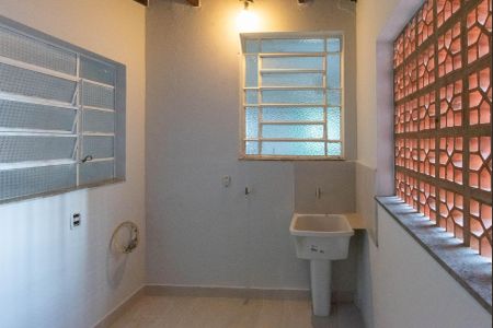 Casa à venda com 380m², 3 quartos e 2 vagas Casa à venda com 380m², 3 quartos e 2 vagasÁrea de Serviço