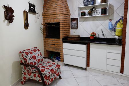 Casa à venda com 215m², 3 quartos e 4 vagas Casa à venda com 215m², 3 quartos e 4 vagasÁrea comum