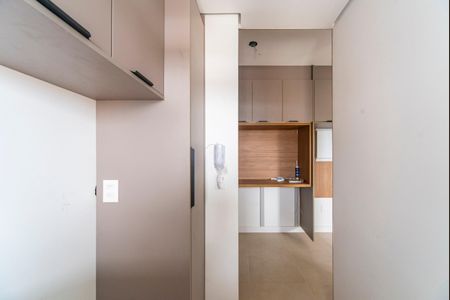 Apartamento à venda com 79m², 2 quartos e 2 vagasÁrea de Serviço