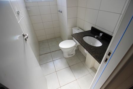 Apartamento para alugar com 57m², 2 quartos e 1 vaga Apartamento para alugar com 57m², 2 quartos e 1 vagaBanheiro