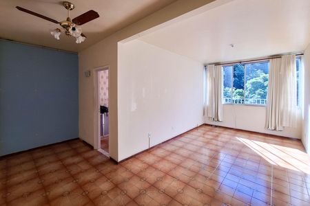 Apartamento à venda com 70m², 1 quarto e 1 vaga Apartamento à venda com 70m², 1 quarto e 1 vagaSala