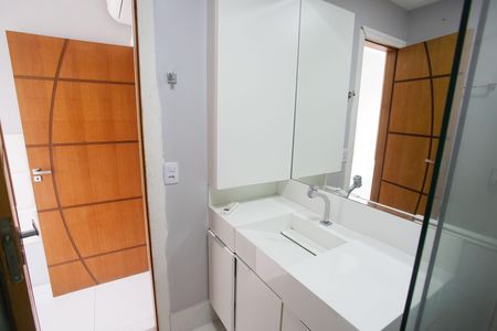 Casa para alugar com 180m², 3 quartos e sem vagaBanheiro/Suite