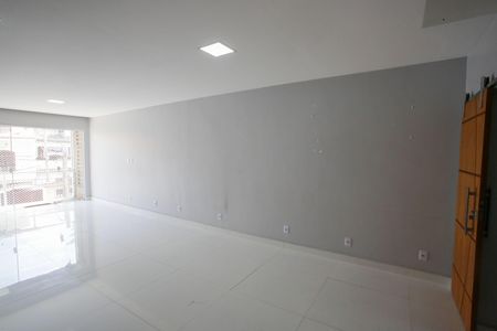 Casa para alugar com 180m², 3 quartos e sem vagaSala