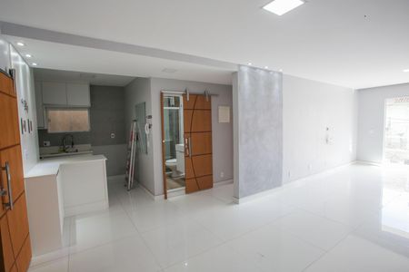 Casa para alugar com 180m², 3 quartos e sem vagaSala