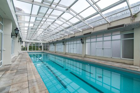 Apartamento à venda com 171m², 3 quartos e 4 vagas Apartamento à venda com 171m², 3 quartos e 4 vagasPiscina aquecida