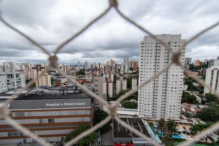 Apartamento à venda com 171m², 3 quartos e 4 vagas Apartamento à venda com 171m², 3 quartos e 4 vagasVista da suíte 2