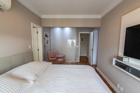 Apartamento à venda com 171m², 3 quartos e 4 vagas Apartamento à venda com 171m², 3 quartos e 4 vagasSuíte 3
