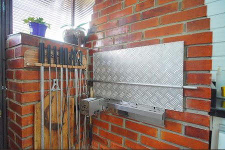 Casa de condomínio à venda com 90m², 2 quartos e 2 vagasChurrasqueira