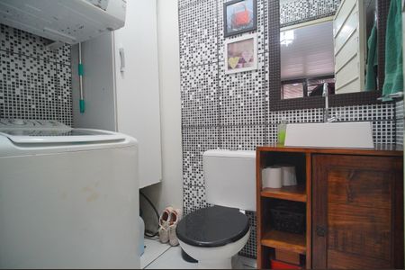 Casa de condomínio à venda com 90m², 2 quartos e 2 vagasLavabo