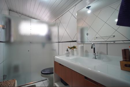 Casa de condomínio à venda com 90m², 2 quartos e 2 vagasBanheiro