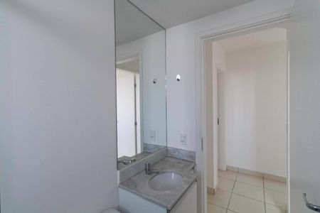 Apartamento à venda com 56m², 2 quartos e 1 vaga Apartamento à venda com 56m², 2 quartos e 1 vagaBanheiro social