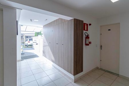 Apartamento à venda com 56m², 2 quartos e 1 vaga Apartamento à venda com 56m², 2 quartos e 1 vagaHall social