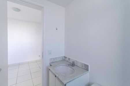 Apartamento à venda com 56m², 2 quartos e 1 vaga Apartamento à venda com 56m², 2 quartos e 1 vagaBanheiro da suíte