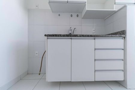 Apartamento à venda com 56m², 2 quartos e 1 vaga Apartamento à venda com 56m², 2 quartos e 1 vagaCozinha e Área de Serviço