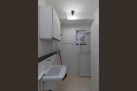 Casa de condomínio à venda com 84m², 3 quartos e 1 vagaÁrea de Serviço