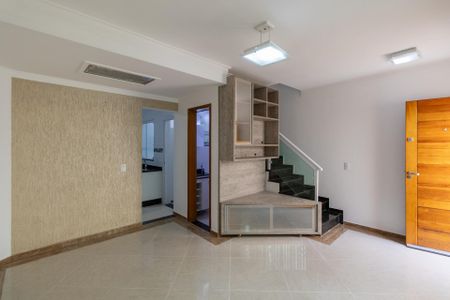 Casa de condomínio à venda com 84m², 3 quartos e 1 vagaSala