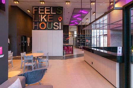 Studio para alugar com 24m², 1 quarto e sem vaga Studio para alugar com 24m², 1 quarto e sem vagaHall de entrada