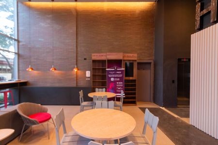 Studio para alugar com 24m², 1 quarto e sem vaga Studio para alugar com 24m², 1 quarto e sem vagaHall social