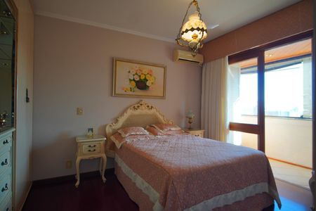 Apartamento à venda com 164m², 3 quartos e 2 vagas Apartamento à venda com 164m², 3 quartos e 2 vagasQuarto suíte