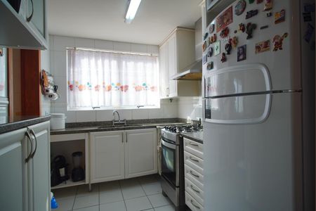Apartamento à venda com 164m², 3 quartos e 2 vagas Apartamento à venda com 164m², 3 quartos e 2 vagasCozinha