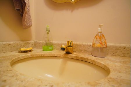 Apartamento à venda com 164m², 3 quartos e 2 vagas Apartamento à venda com 164m², 3 quartos e 2 vagasLavabo