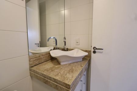 Apartamento à venda com 54m², 2 quartos e 1 vagaBanheiro Social