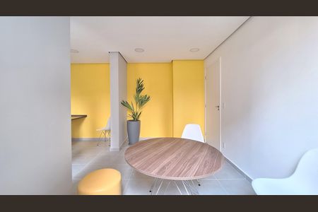 Apartamento para alugar com 37m², 2 quartos e sem vaga Apartamento para alugar com 37m², 2 quartos e sem vagaÁrea comum - Salão de festas