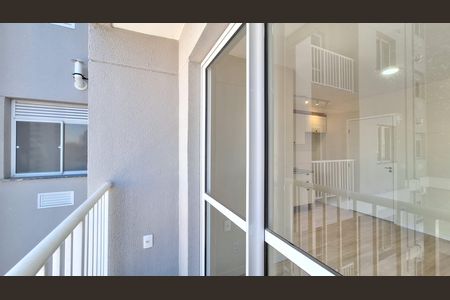 Apartamento para alugar com 37m², 2 quartos e sem vaga Apartamento para alugar com 37m², 2 quartos e sem vagaVaranda
