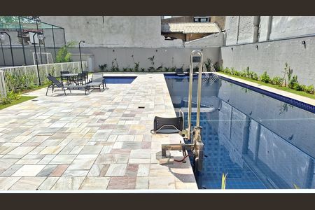 Apartamento para alugar com 37m², 2 quartos e sem vaga Apartamento para alugar com 37m², 2 quartos e sem vagaÁrea comum - Piscina