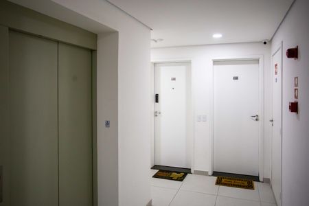 Apartamento à venda com 61m², 2 quartos e 2 vagasHall de entrada