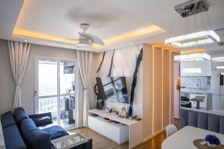 Apartamento à venda com 61m², 2 quartos e 2 vagasSala