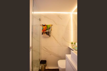 Apartamento à venda com 61m², 2 quartos e 2 vagasBanheiro Social