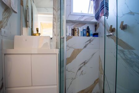 Apartamento à venda com 61m², 2 quartos e 2 vagasBanheiro da Suíte