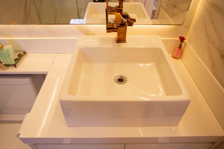 Apartamento à venda com 61m², 2 quartos e 2 vagasBanheiro Social