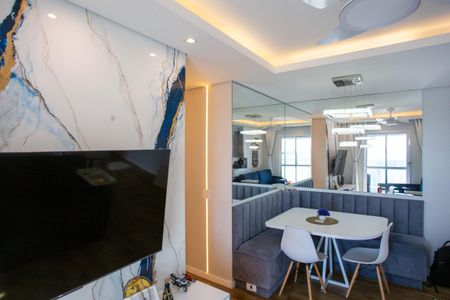 Apartamento à venda com 61m², 2 quartos e 2 vagasSala